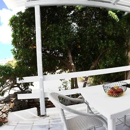 Marina Naousa (Paros)