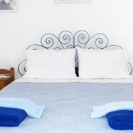 Marina 3* Naousa (Paros)