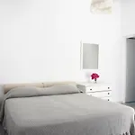 Aparthotel Marina Naousa