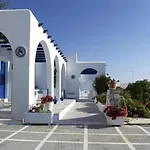 Marina 4*