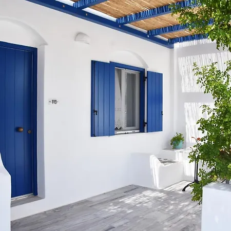 Marina 3* Naousa (Paros)