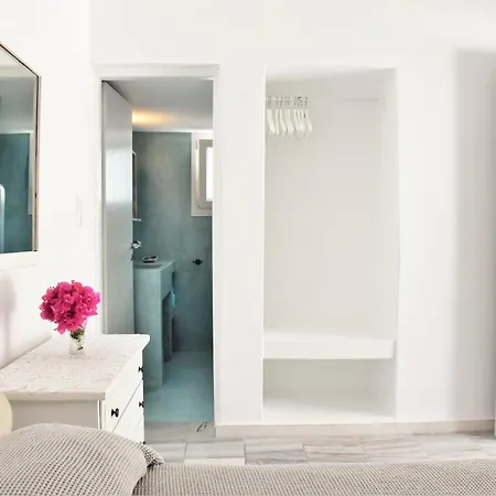 Aparthotel Marina Naousa (Paros)