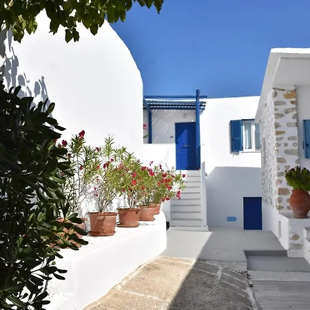 Marina Aparthotel Naousa (Paros)