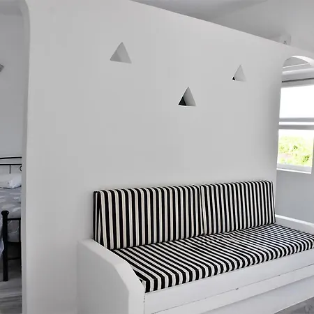 Marina 3* Naousa (Paros)