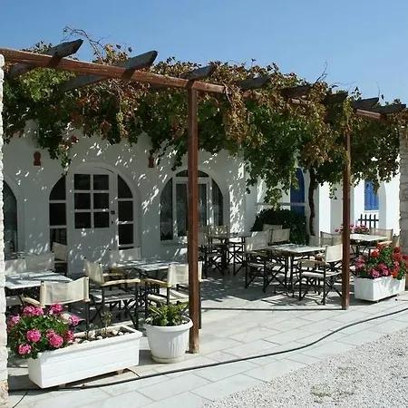 Marina Naousa (Paros)