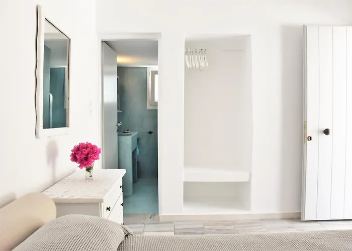 Aparthotel Marina Naousa